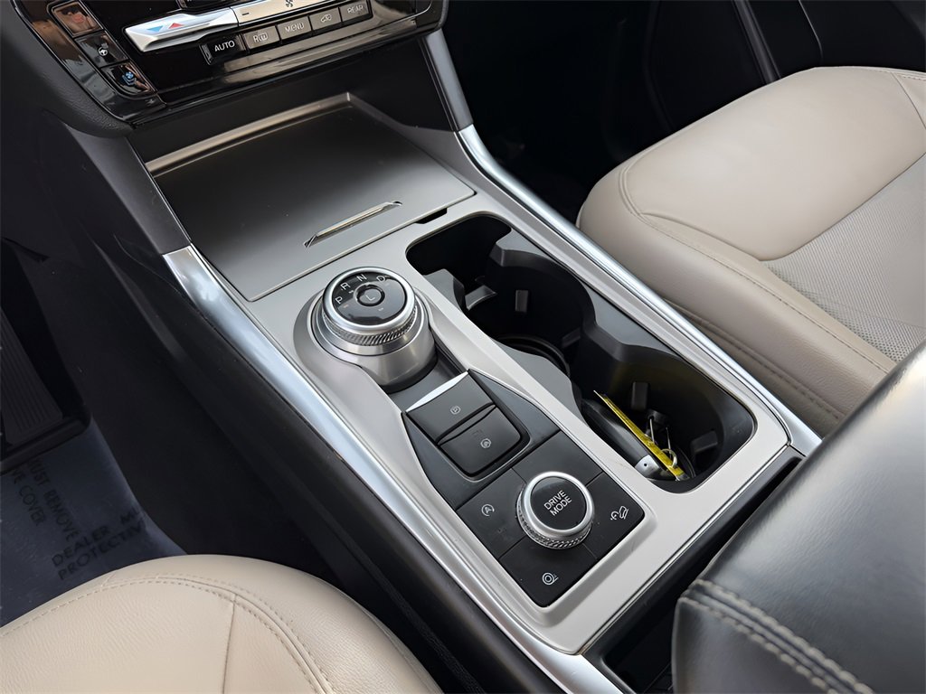 Used 2021 Ford Explorer Limited w/ Equipment Group 301A image 32