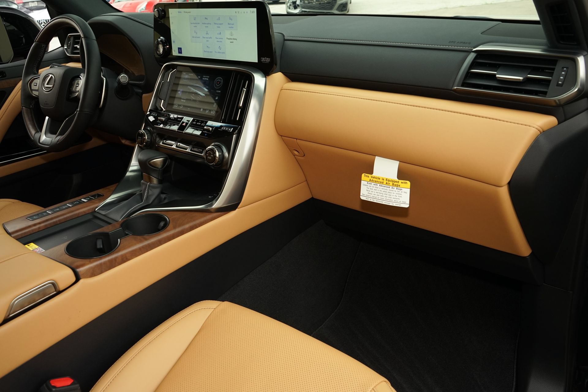 Used 2026 Lexus LX 600 4WD w/ Appearance Package image 10