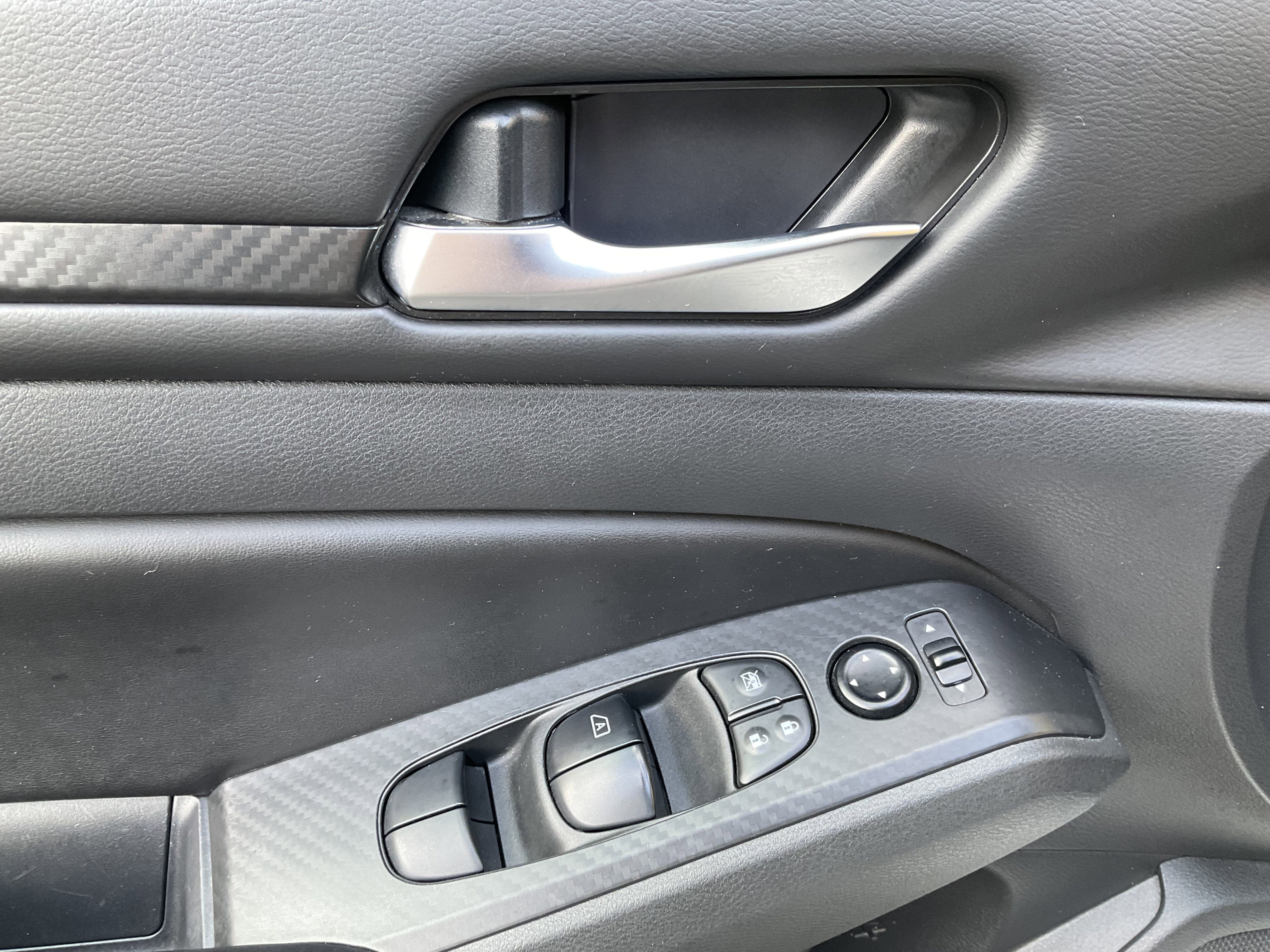 Used 2024 Nissan Altima 2.5 SV image 23