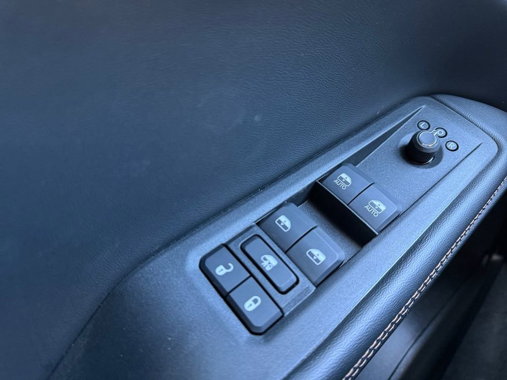 New 2026 Jeep Cherokee Limited image 28