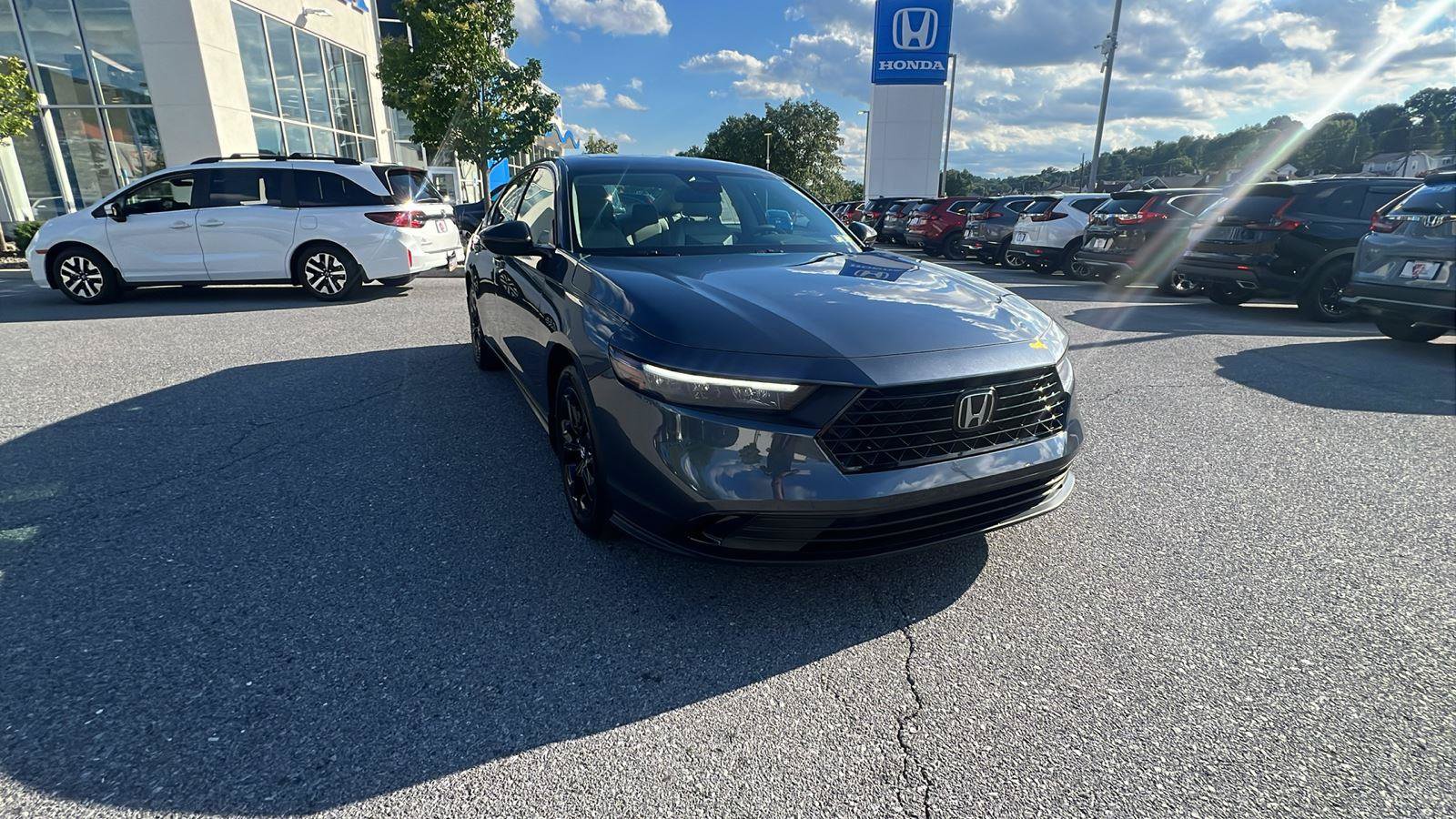 Used 2025 Honda Accord SE image 2