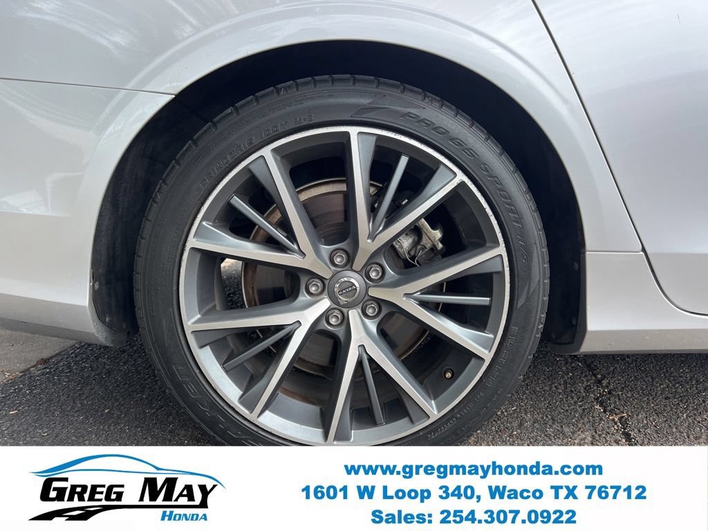 Used 2018 Volvo S90 T5 Momentum w/ Convenience Package FWD image 9