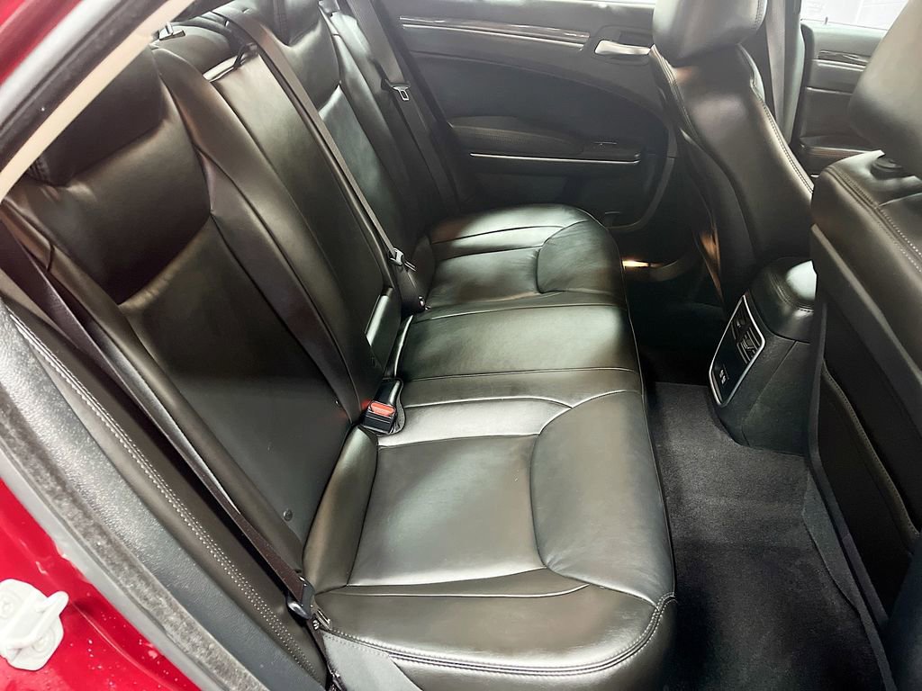 Used 2022 Chrysler 300 Touring L image 26