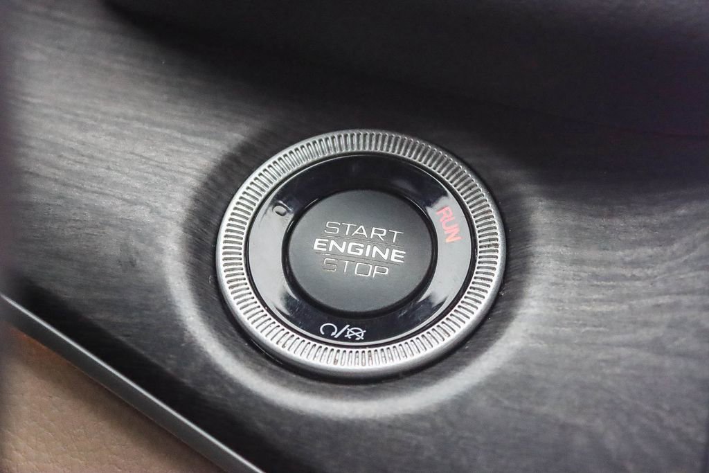 Used 2023 Jeep Grand Cherokee 4WD 4xe image 29