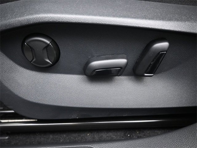 New 2025 Volkswagen Taos SEL w/ Black Wheel Plus Package image 33