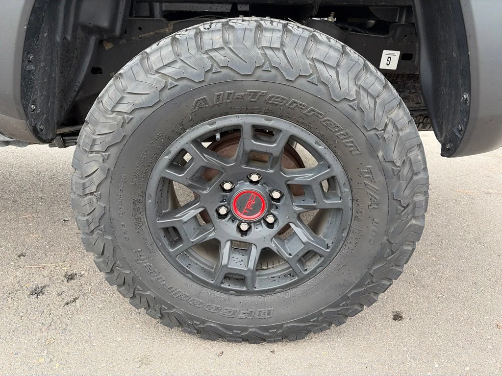 Used 2021 Toyota Tacoma TRD Off-Road w/ Technology Package AWD/4WD image 31