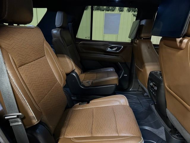 Used 2023 Chevrolet Tahoe High Country w/ LPO, Illumination Package AWD/4WD image 29
