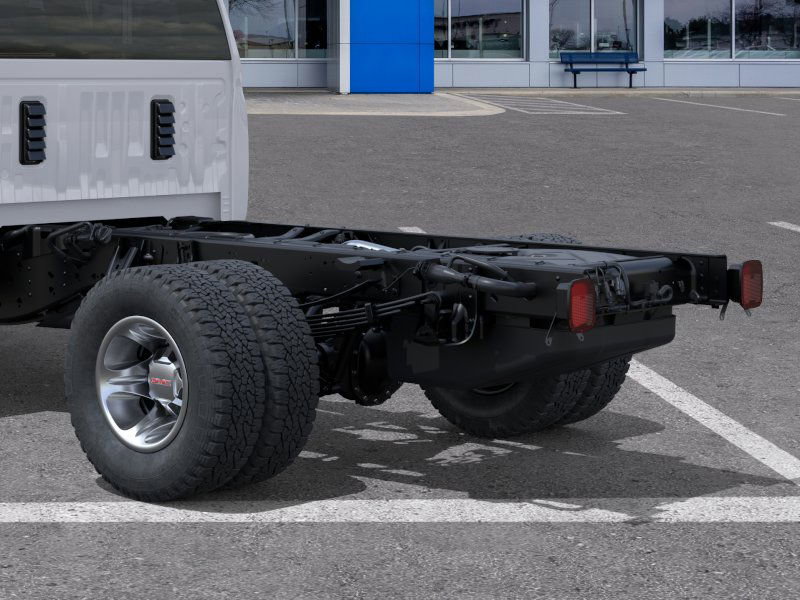 New 2026 GMC Sierra 3500 Pro image 7