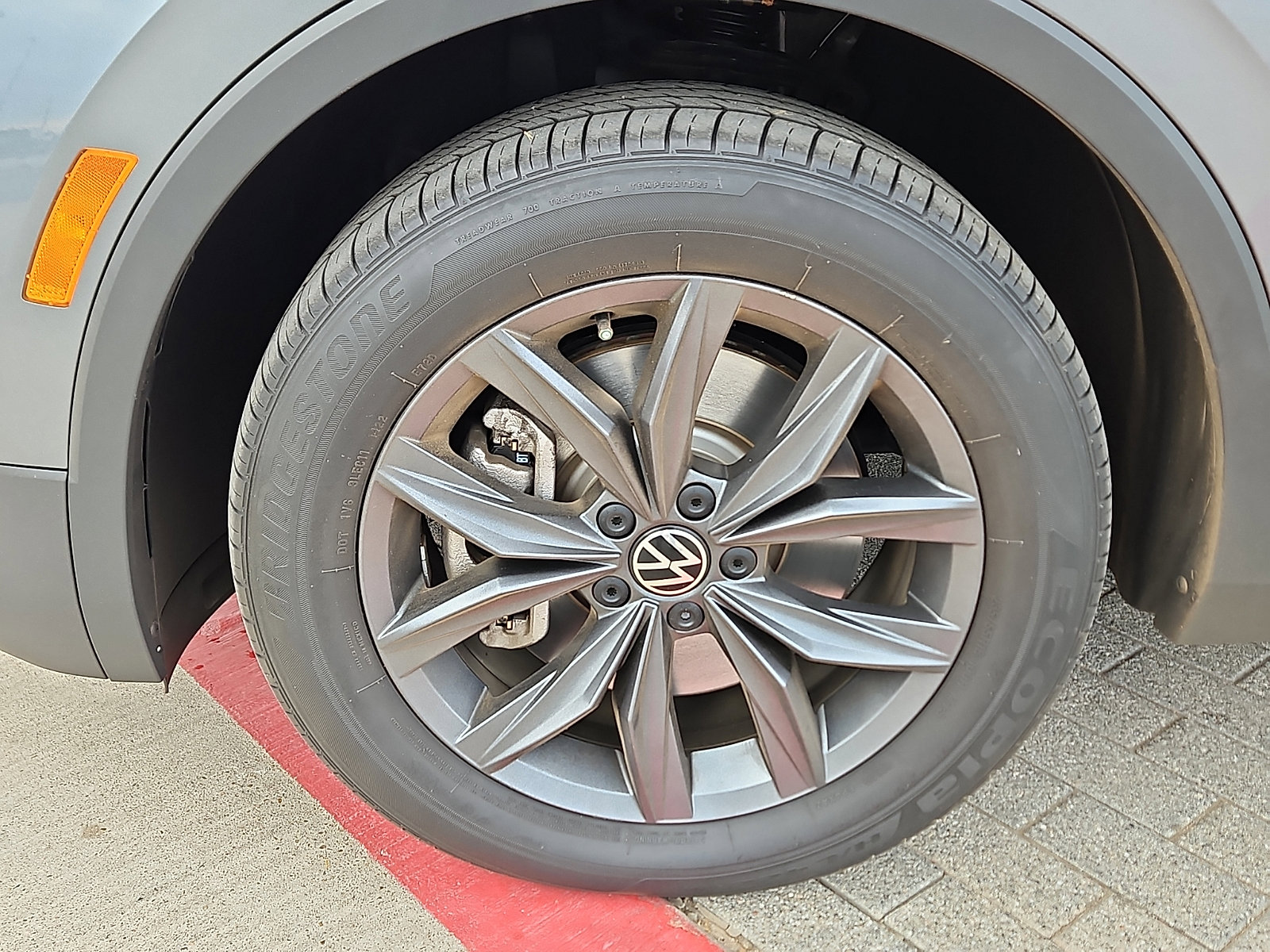 Certified 2022 Volkswagen Tiguan SE FWD image 5