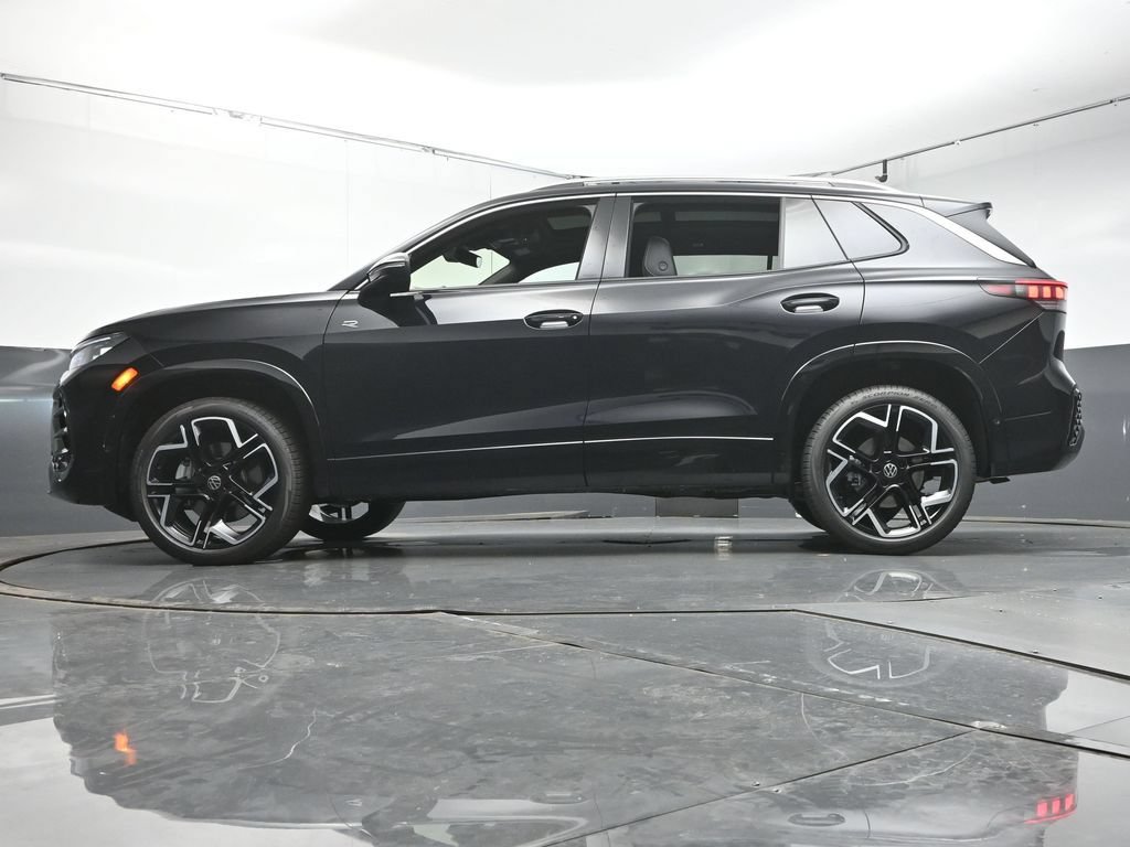 New 2026 Volkswagen Tiguan SEL R-Line AWD/4WD image 37