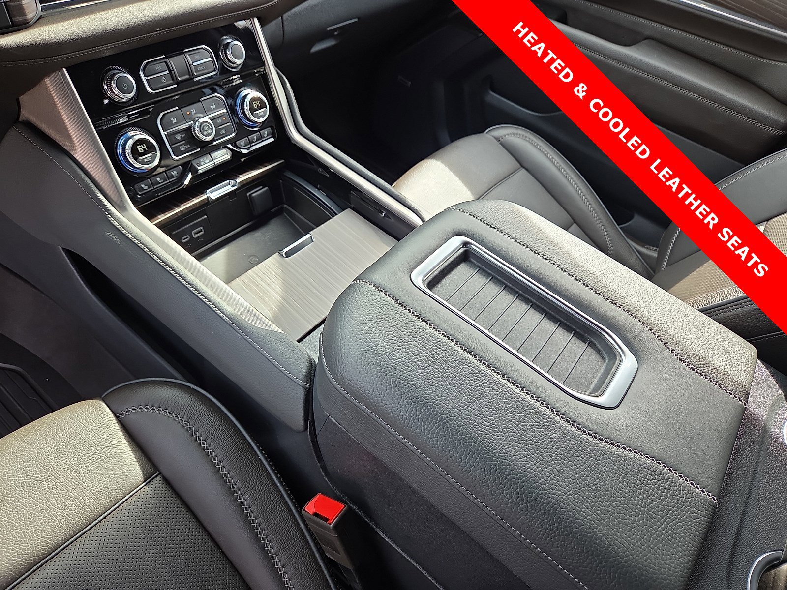 Used 2024 GMC Yukon Denali image 25