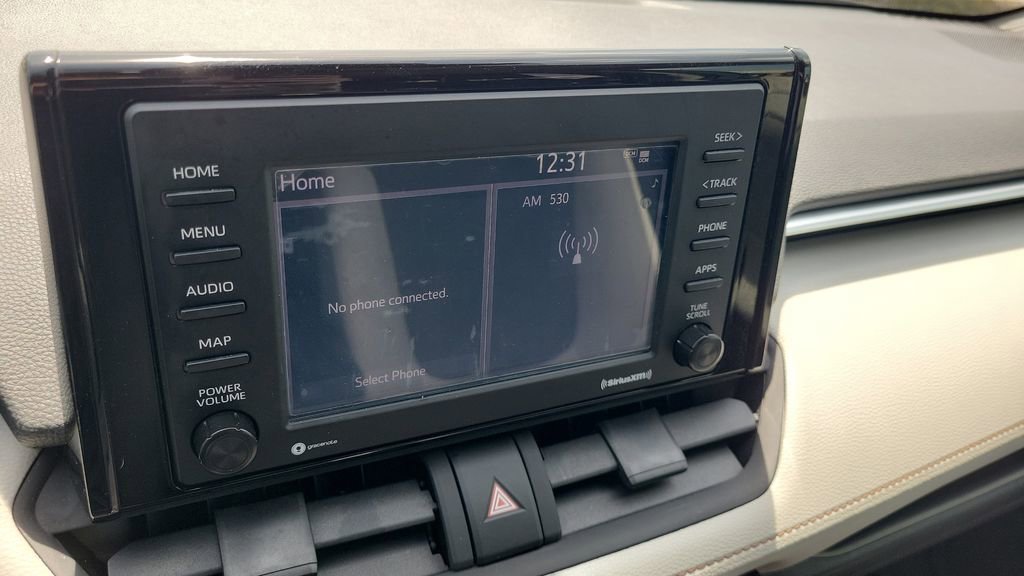 Used 2020 Toyota RAV4 XLE AWD/4WD image 18