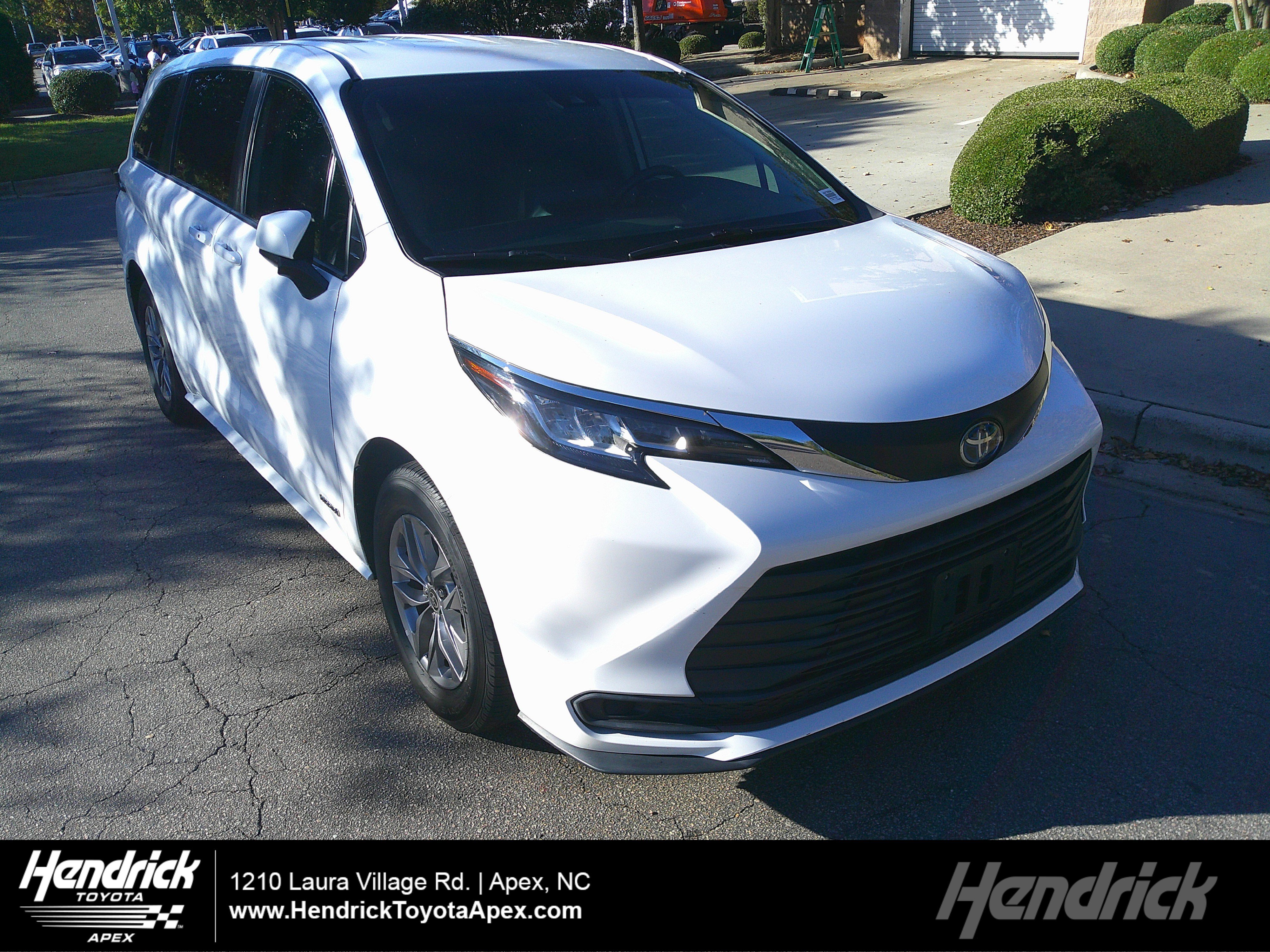 Used 2021 Toyota Sienna LE