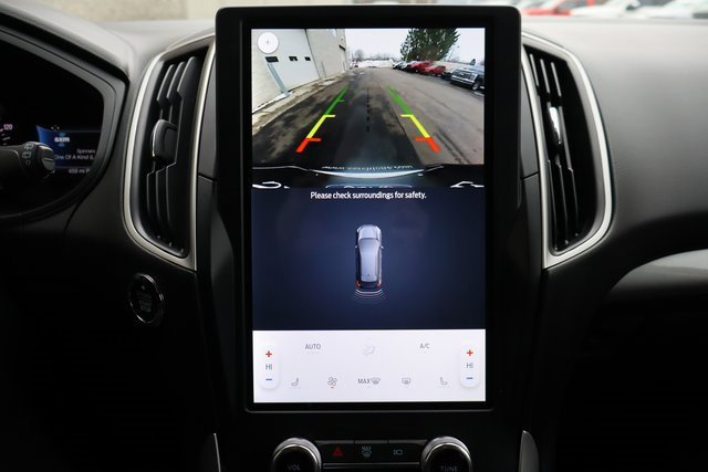 Used 2024 Ford Edge SEL image 7