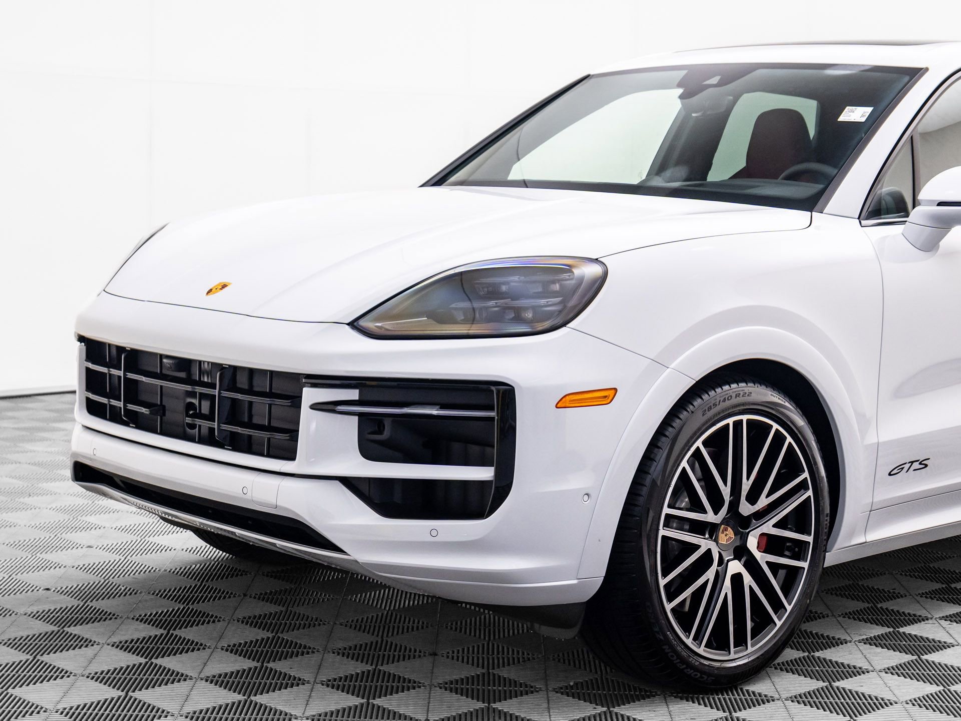 New 2026 Porsche Cayenne GTS image 37