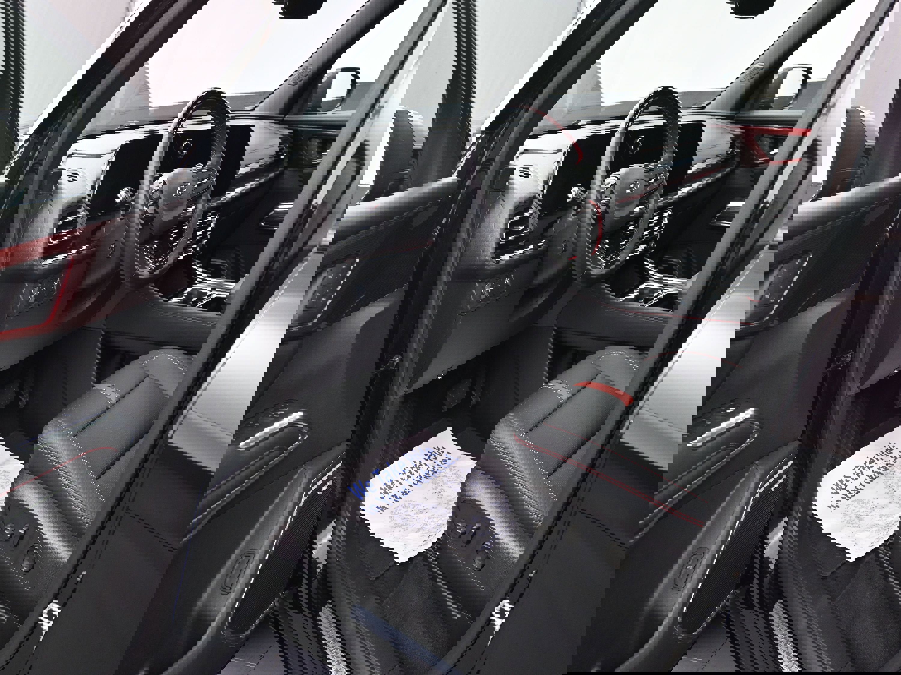 Used 2024 Chevrolet Traverse RS image 9