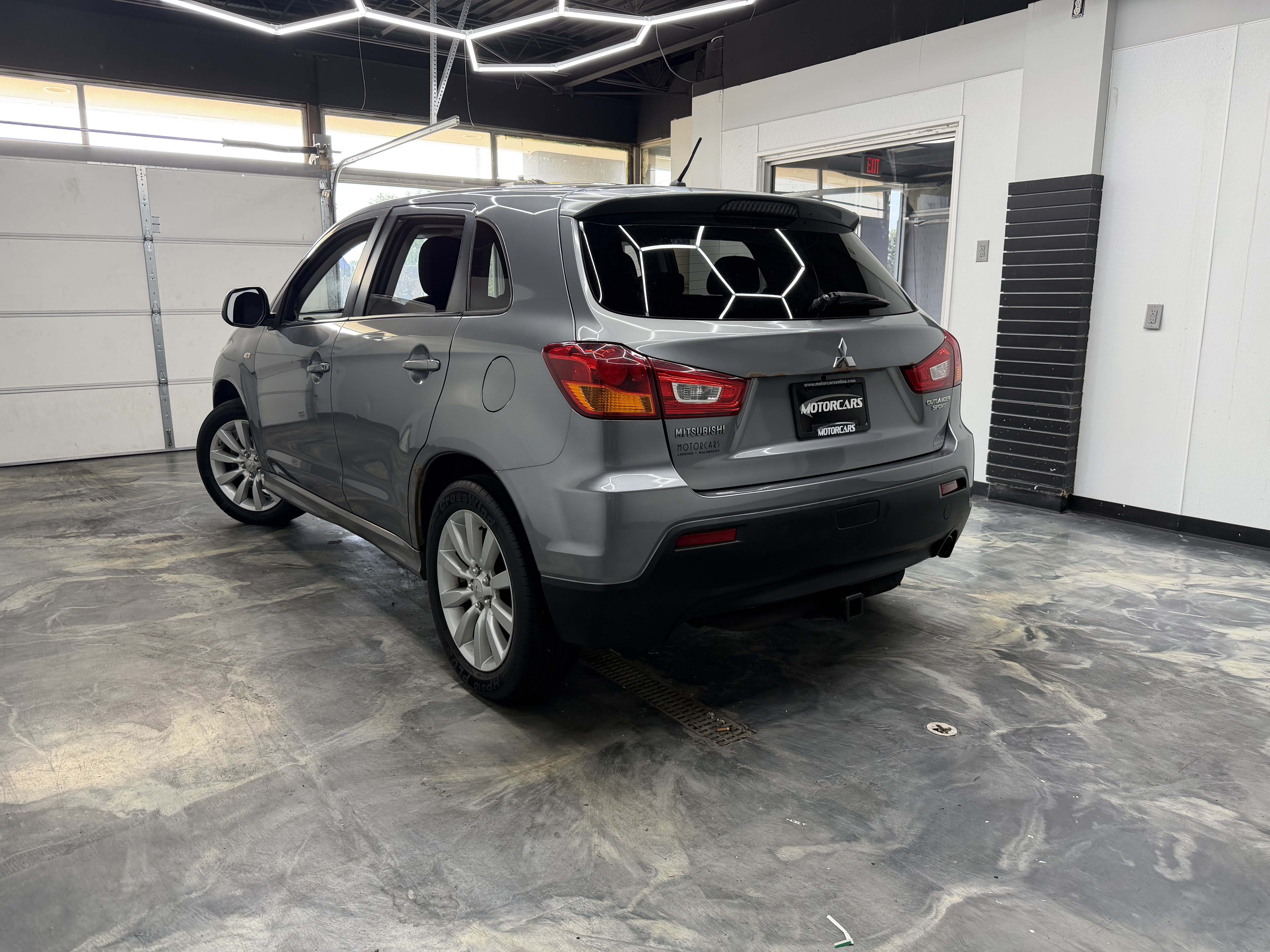 Used 2011 Mitsubishi Outlander Sport SE AWD/4WD image 6