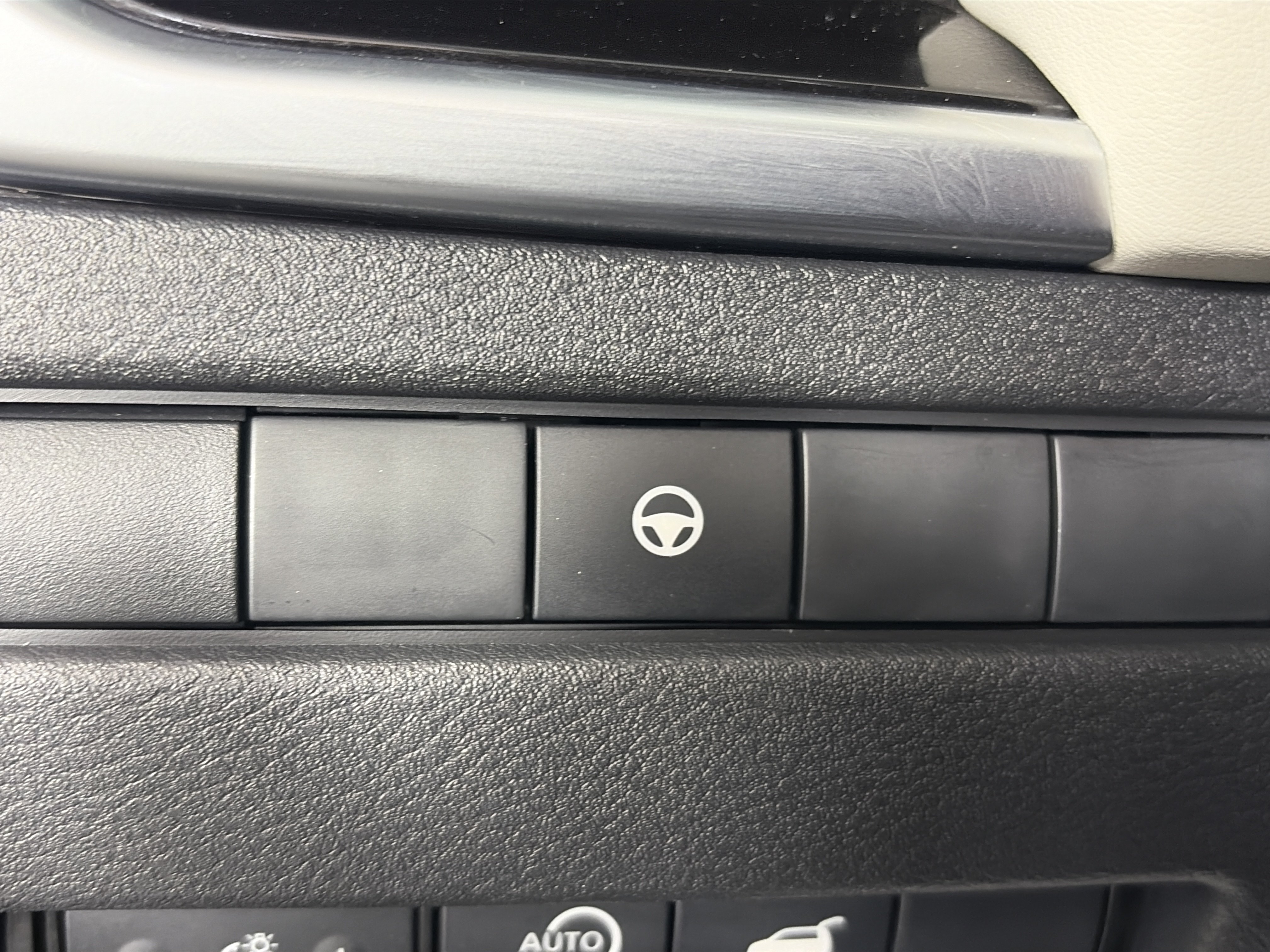 Certified 2023 Nissan Rogue SL AWD/4WD image 35