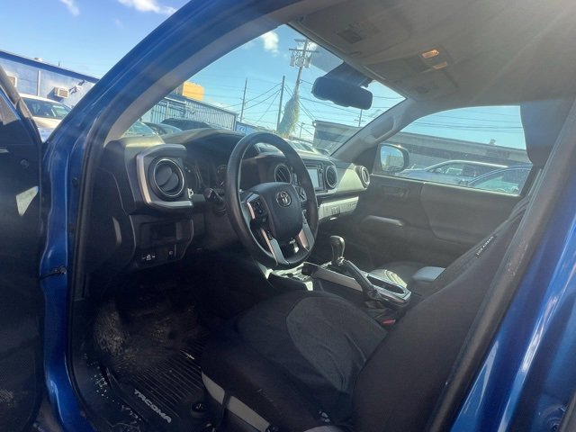 Used 2018 Toyota Tacoma SR5 image 10