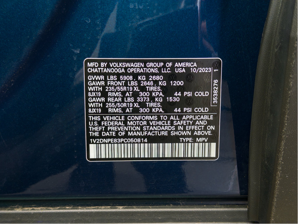Used 2023 Volkswagen ID.4 Pro AWD/4WD image 36