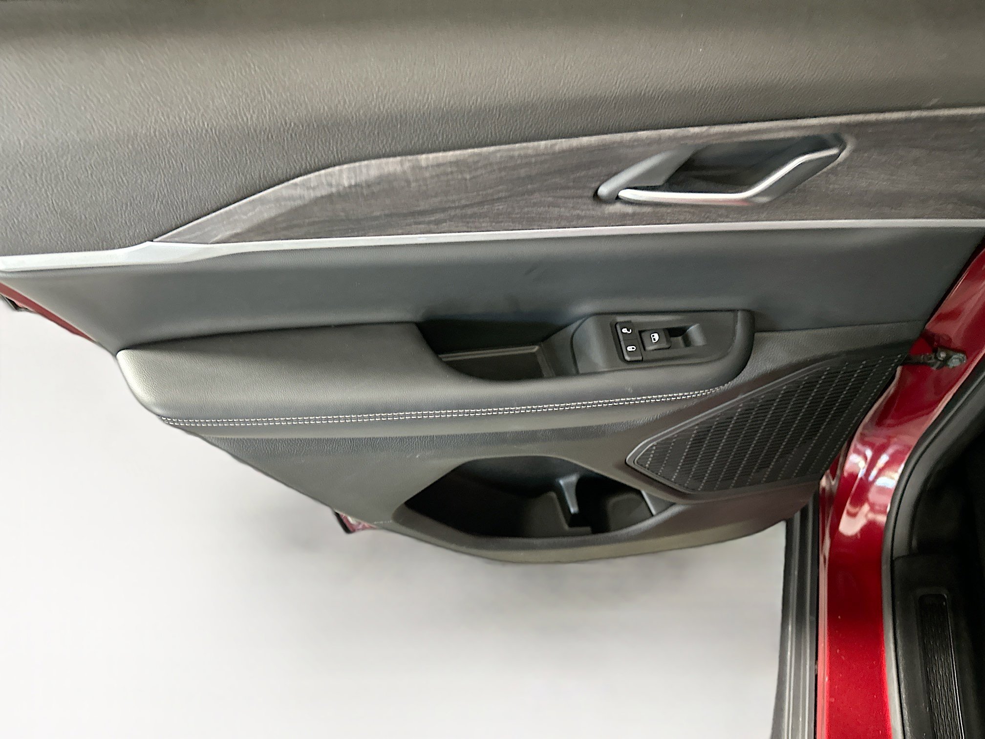 Used 2023 Jeep Grand Cherokee Limited w/ Black Appearance Package image 26