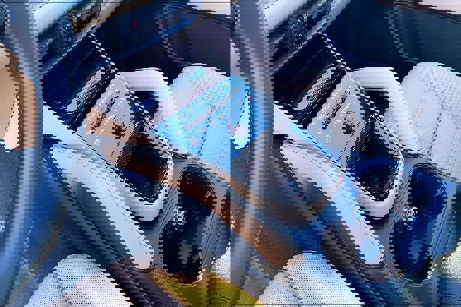 Used 2026 Porsche Cayenne Coupe image 16