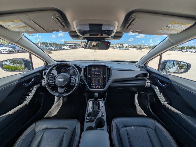 Used 2024 Subaru Crosstrek 2.5i Limited AWD/4WD image 32