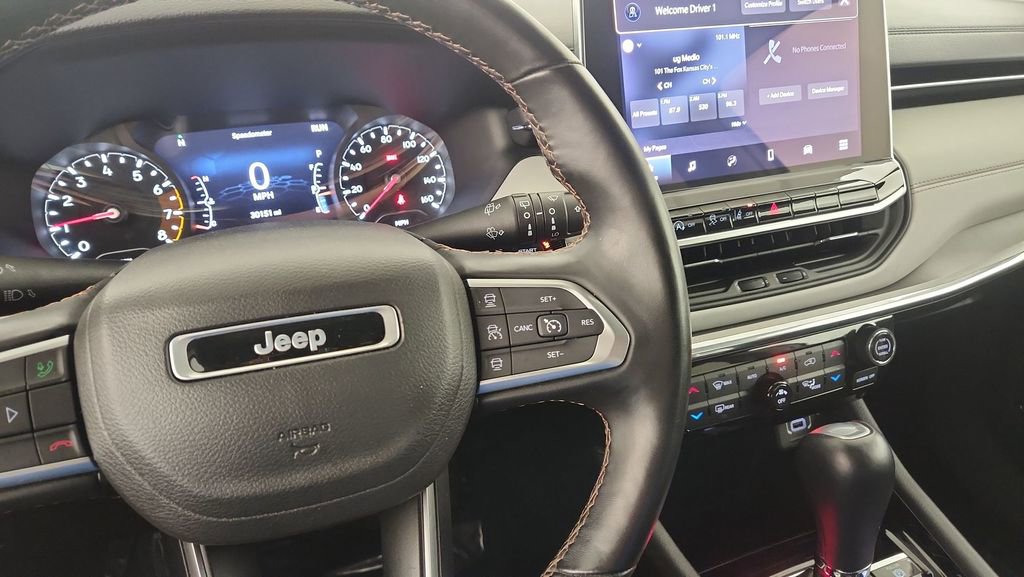Used 2022 Jeep Compass Limited AWD/4WD image 18