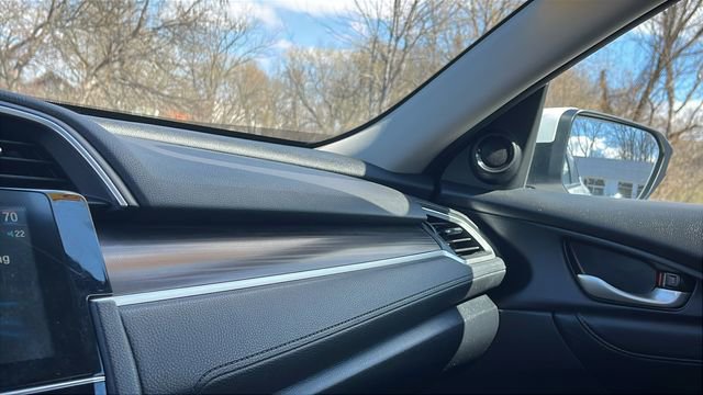 Used 2019 Honda Civic EX-L image 18