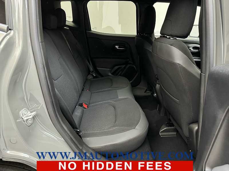 Used 2022 Jeep Renegade Altitude image 17