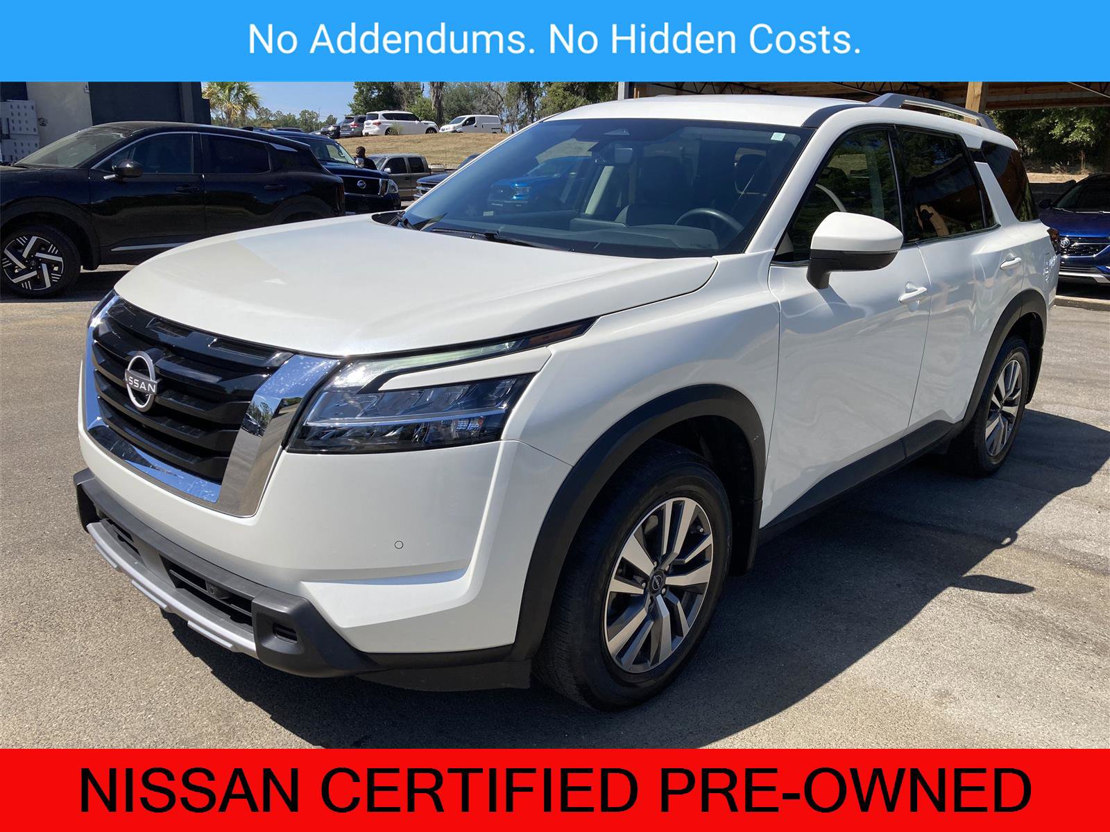 Used 2023 Nissan Pathfinder SL