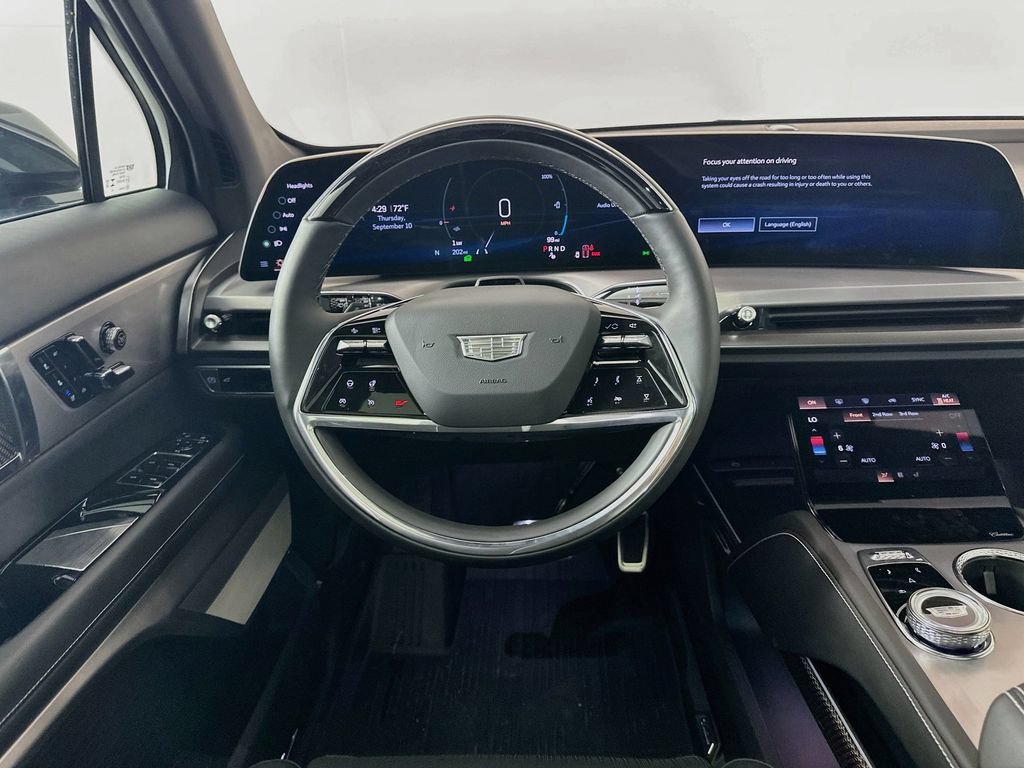New 2026 Cadillac Vistiq Luxury w/ LPO, Floor Liner Package AWD/4WD image 29