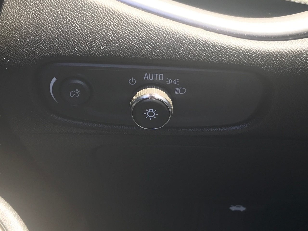 Used 2024 Chevrolet Malibu LT FWD image 18