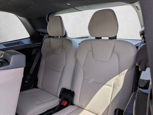 Certified 2026 Volvo XC90 B6 Plus w/ Protection Package Premier AWD/4WD image 20