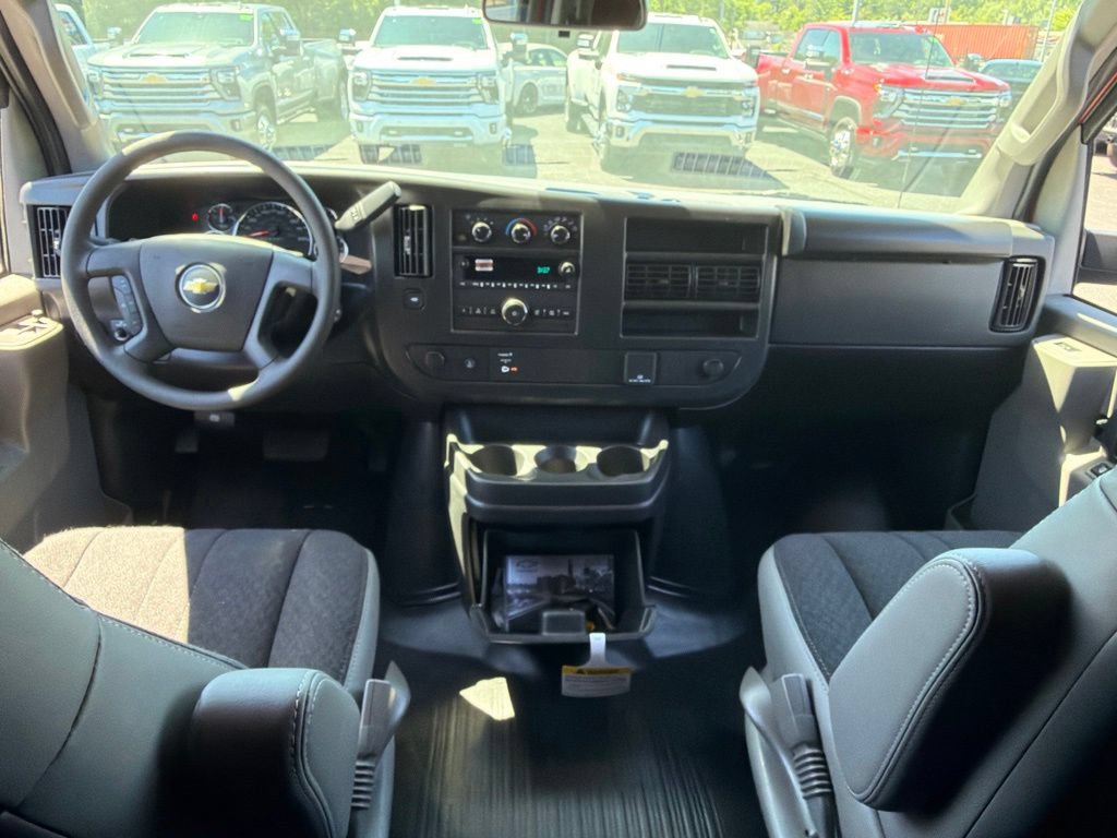 New 2026 Chevrolet Express 2500 w/ Driver Convenience Package RWD image 20
