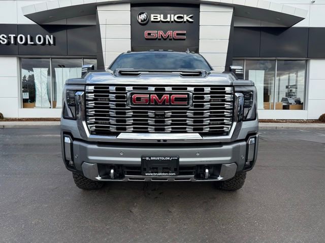 Used 2024 GMC Sierra 3500 Denali w/ Denali Reserve Package image 5