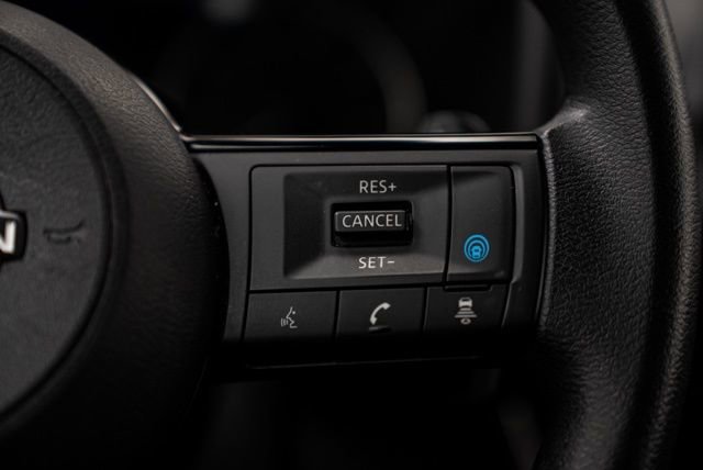 Used 2023 Nissan Rogue SV image 23