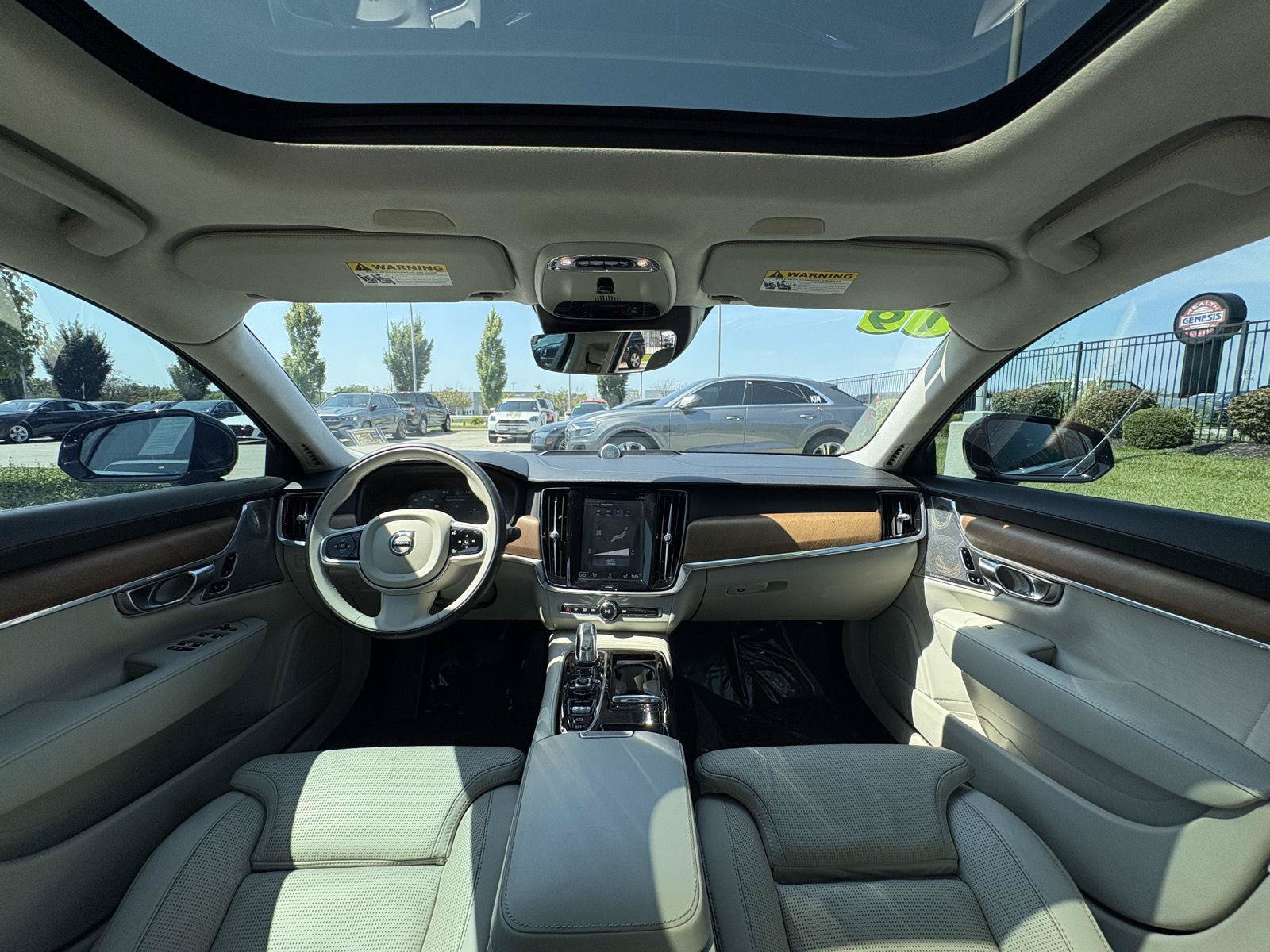 Used 2019 Volvo S90 T8 Inscription w/ Luxury Package AWD/4WD image 13