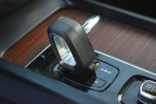 Used 2022 Volvo S60 B5 Momentum w/ Premium Package image 23