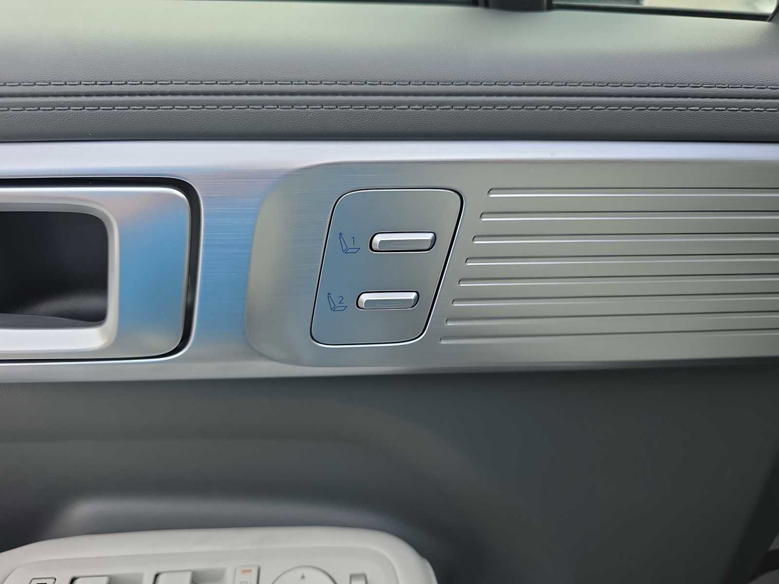 New 2026 Hyundai Santa Fe Calligraphy FWD image 9