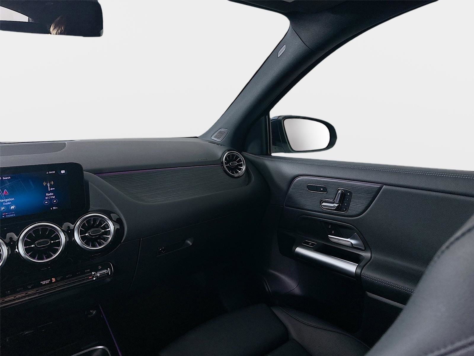 Certified 2023 Mercedes-Benz GLA 250 4MATIC w/ Premium Package image 31