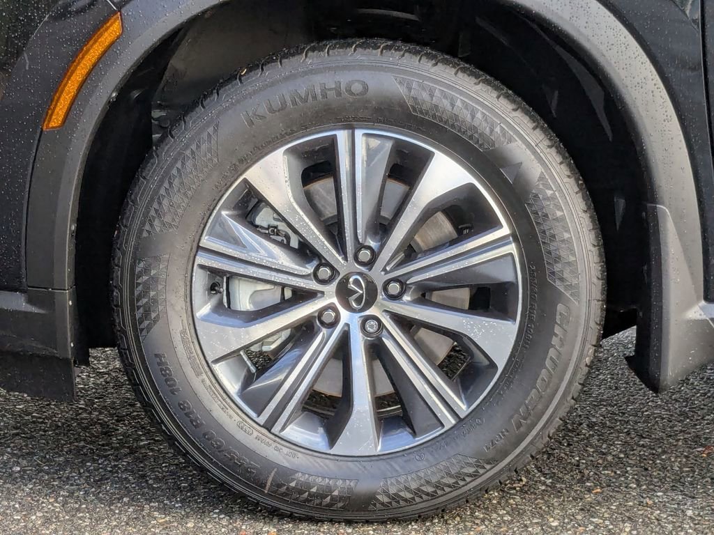 Used 2025 INFINITI QX60 Pure image 9