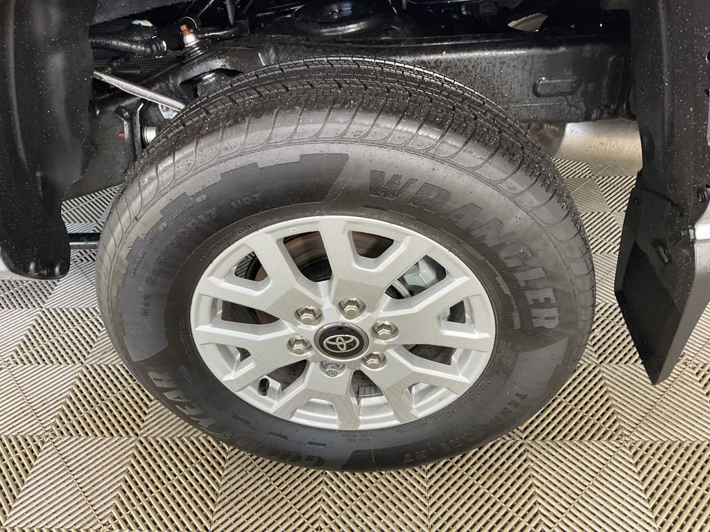 Used 2025 Toyota Tacoma SR5 image 6