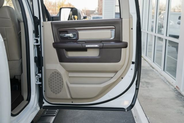 Used 2015 RAM 3500 Laramie RWD image 37