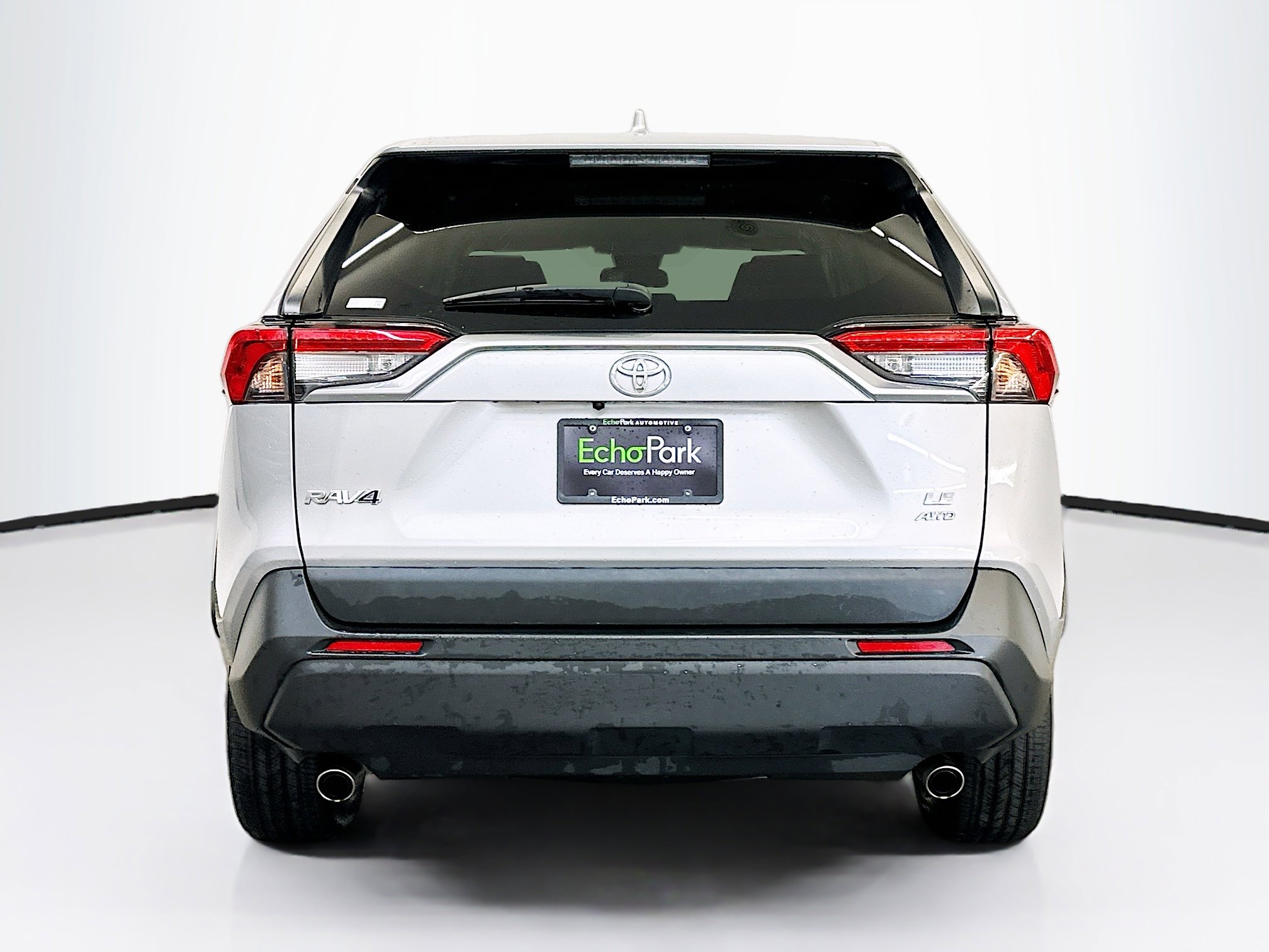 Used 2024 Toyota RAV4 LE image 7