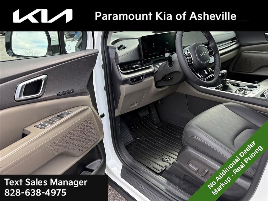 New 2026 Kia Carnival EX image 17
