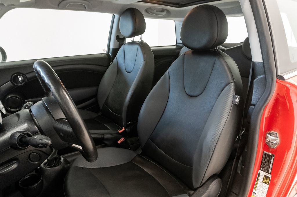 Used 2009 MINI Cooper Hardtop FWD image 9