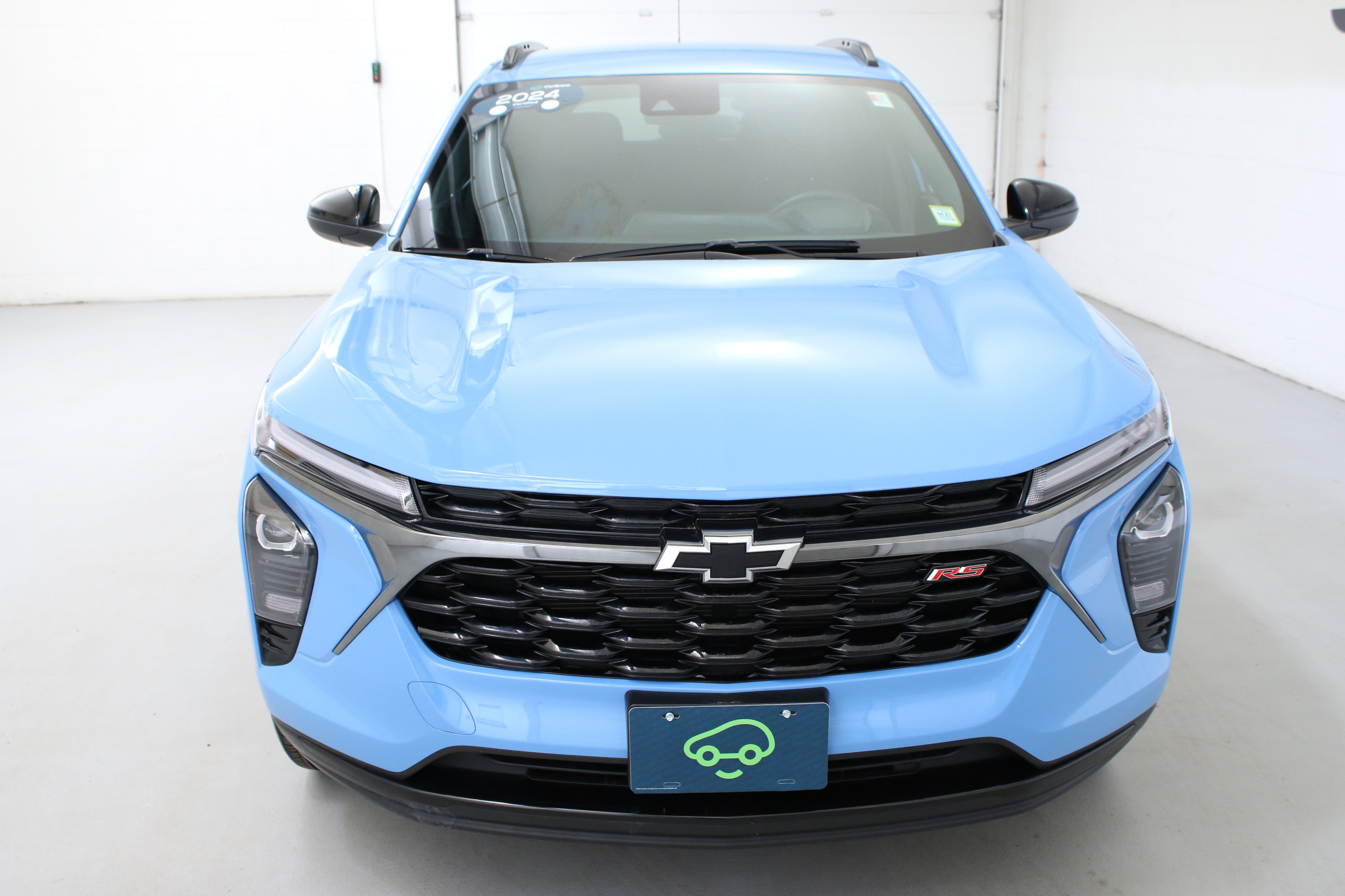 Certified 2024 Chevrolet Trax RS FWD image 2