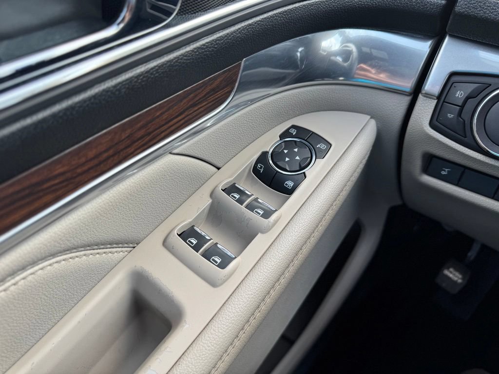 Used 2019 Ford Explorer Limited w/ Ford Safe & Smart Package FWD image 36