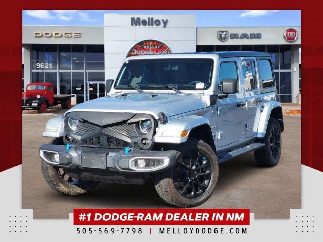 Used 2023 Jeep Wrangler Unlimited Sahara AWD/4WD image 1